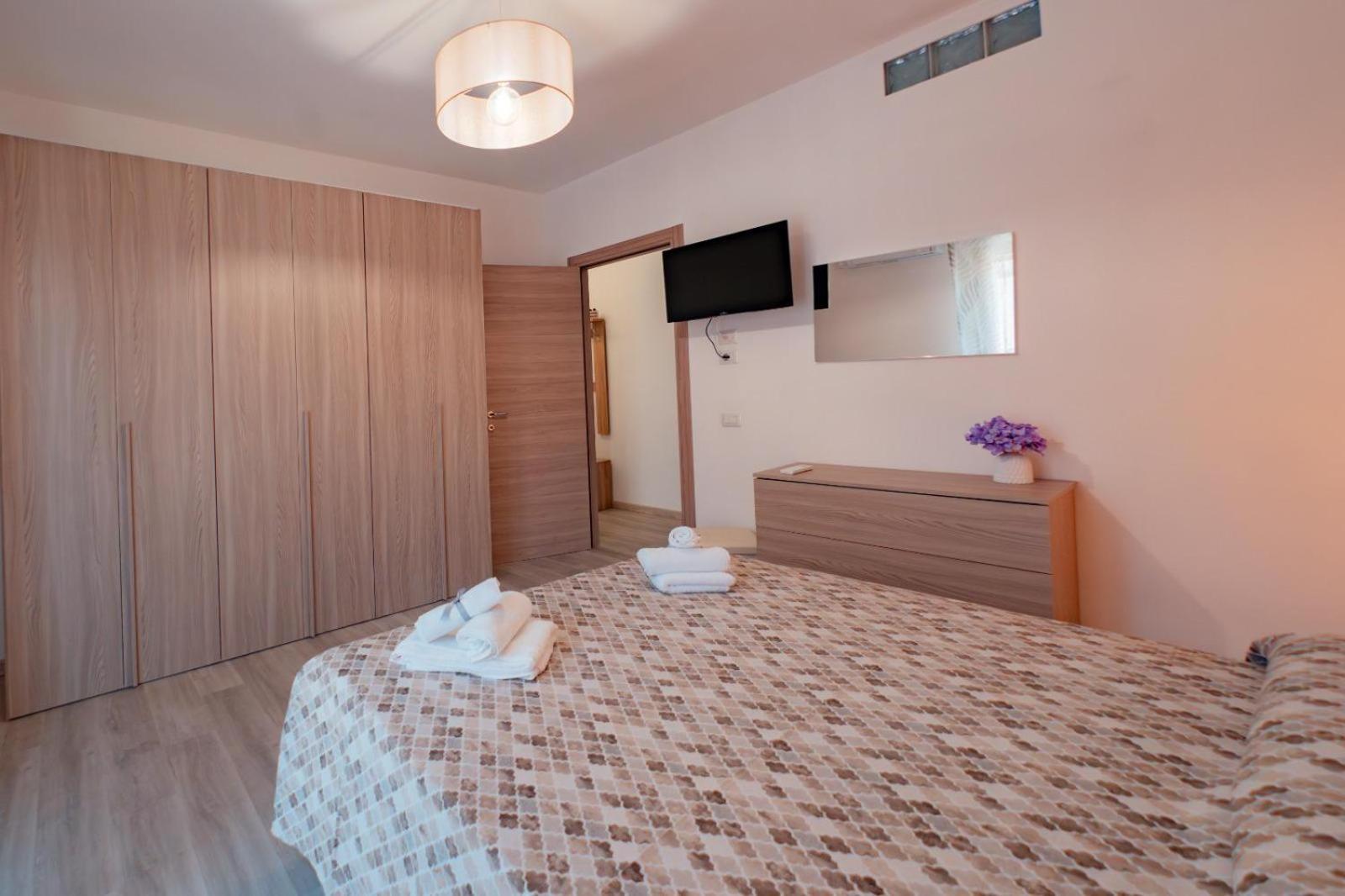 Guest House Cefalù Exteriör bild